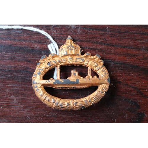 348 - Post War Imperial German, Naval Kaiserliche Marine, Screw Back U Boat Badge, Gilded