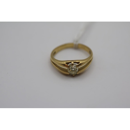 363 - Gents 18ct Gold Diamond set ring 0.50ct total weight G/H Si Estimated Size O. 4.3g total weight