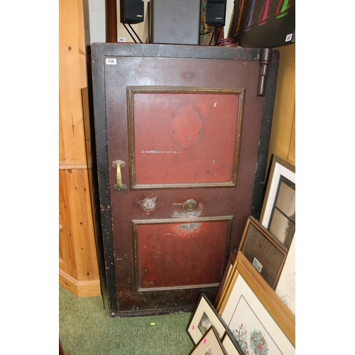 456 - Very Large Late 19thC Cast Iron Safe with keys (needs attention to handle but fully working 137cm in... 