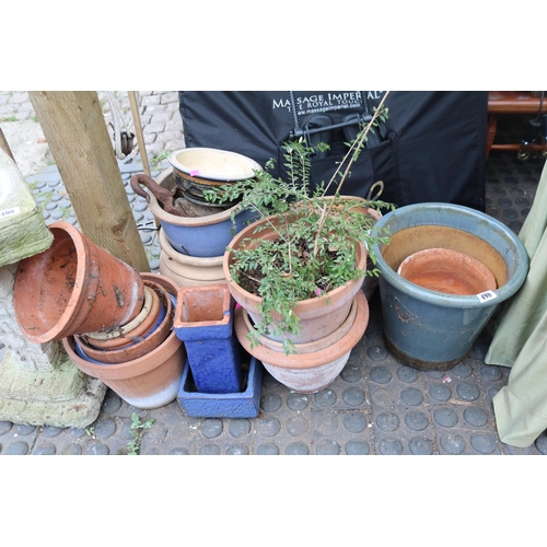 498 - Collection of assorted Garden Pots