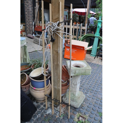 500 - French Pot Rack with ropes