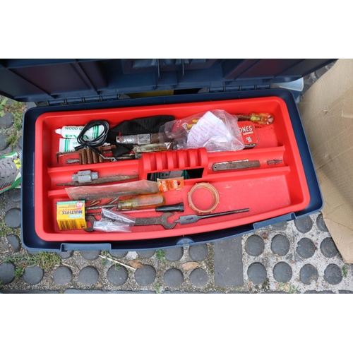 530 - Large collection of assorted Tools workshop and garden