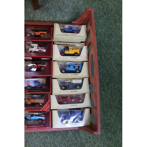 92 - Box of assorted Matchbox Models of Yesteryear
