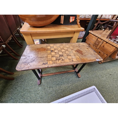 371 - Victorian Chequer topped games table on wooden base