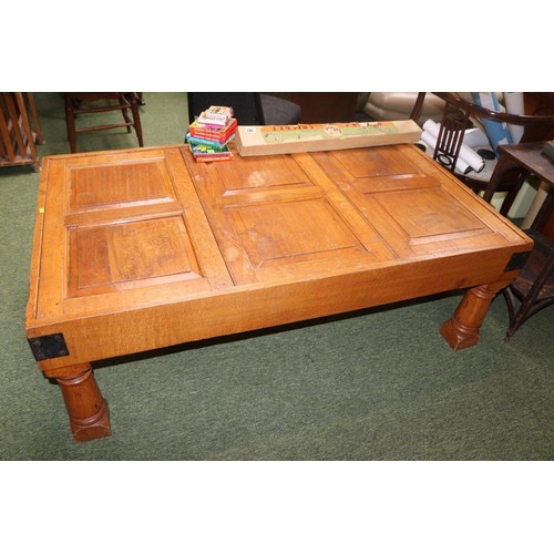 421 - Good Quality Oak Panelled coffee table with metal bound corners and turned legs Retailed by Harvey N... 