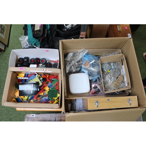 137 - Collection of Meccano style toys, Eitech and other brands (approx 14kg)