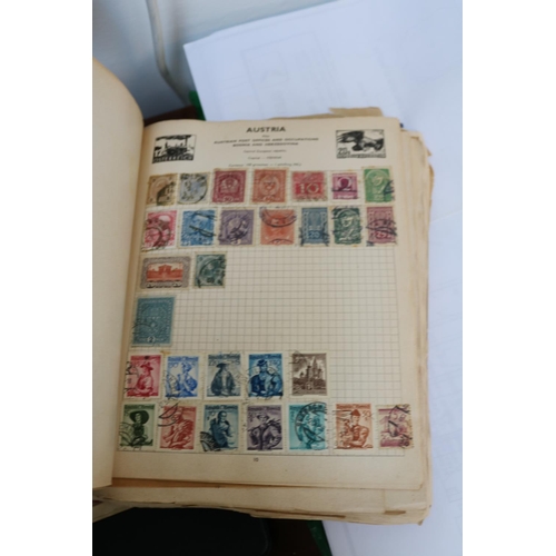 158 - Stanley Gibbons Swiftsure stamp album and assorted Stamps