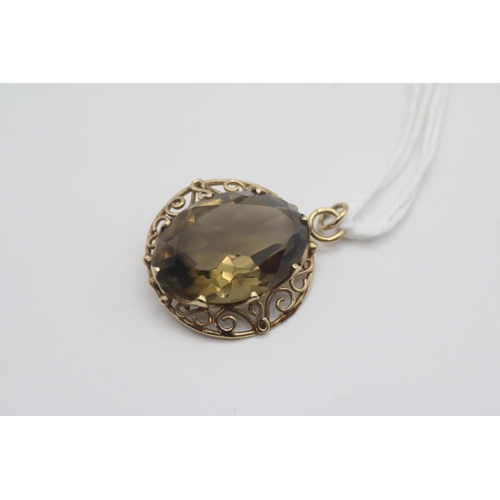 316 - Large Ladies 9ct Gold Smokey Quartz set Pendant 8.5g total weight