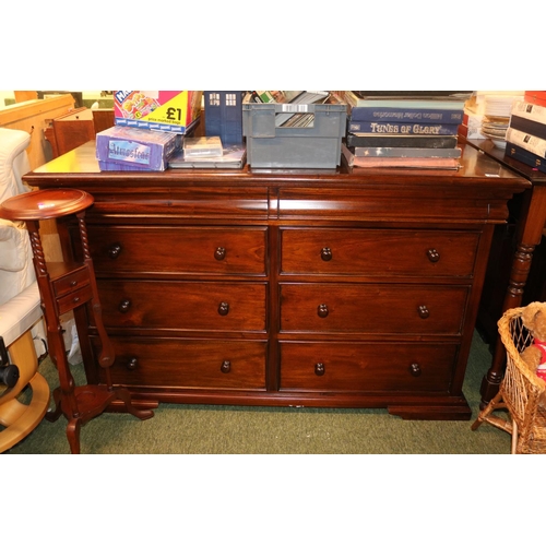 418 - 20thC Hardwood Sideboard of 8 drawers with turned handles