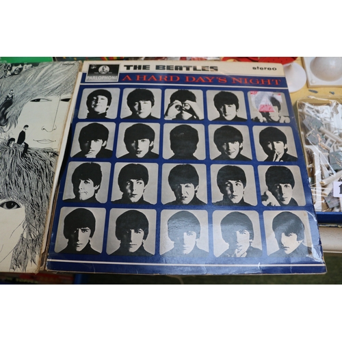 142 - Collection of assorted Beatles and related Records and Singles inc. Magical Mystery Tour, with the B... 