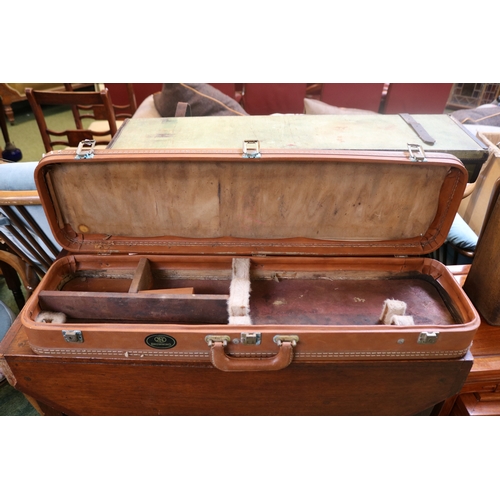 203 - Manton & Co Gun makers Rifle Case and a Browning rifle case