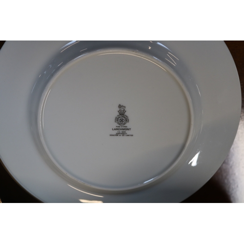 210 - Royal Doulton Larchmont dinner service