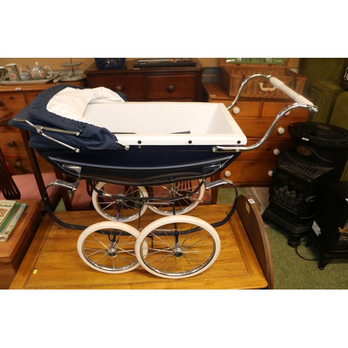 223 - Dolls Silver cross pram