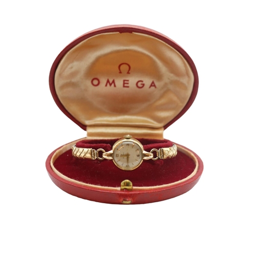 183 - Ladies Omega 9ct Gold Cocktail watch with numeral dial 19mm Case on with expanding bracelet in fitte... 