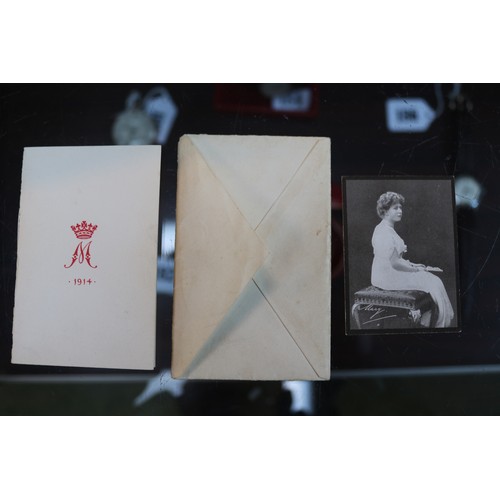 85 - Princess Mary Gift tin with original contents of tobacco, cigarettes, picture of Princess Mary, Chri... 