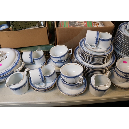 158 - Extensive Vista Allegre of Portugal Blue and White Dinner service