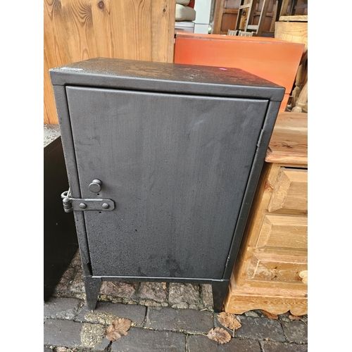 463 - Heavy Metal Cabinet