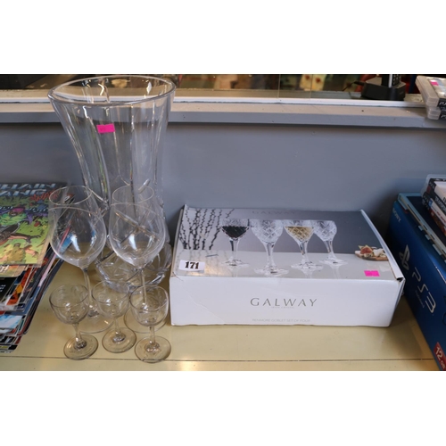 171 - Boxed set of Galway Irish Crystal glasses, Large Crystal Vase and assorted drinking glasses