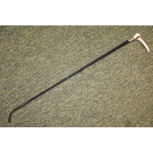 264 - 20thC Silver collared riding whip with Antler handle 74cm in Length