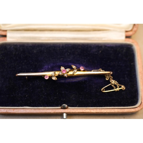 301 - Boxed Edwardian Seed Pearl and Tourmaline set bar brooch 3g total weight