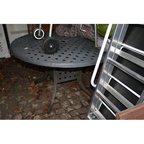 443 - Metal Painted garden table