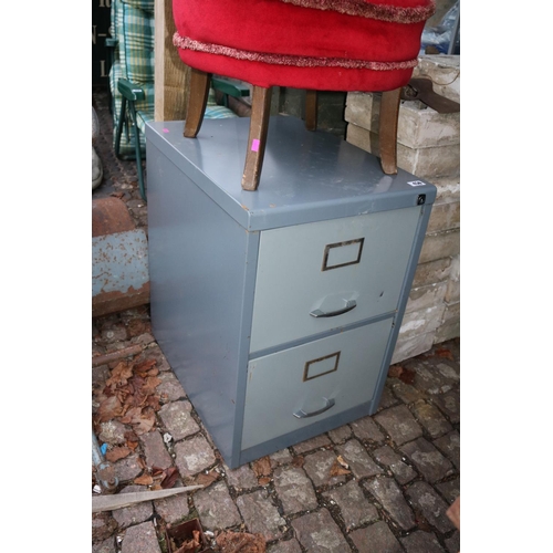 450 - 2 Drawer Metal filing cabinet