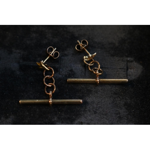 358 - Pair of 9ct Gold T Bar earrings 1.6g total weight