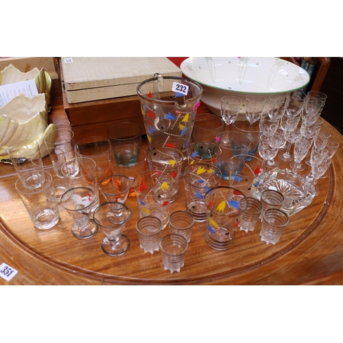 232 - 1950s Dinks Set and assorted Edwardian and later glassware