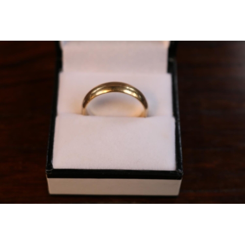 356 - 9ct Gold D Shaped Wedding band 4.8g total weight Size W Leading edge