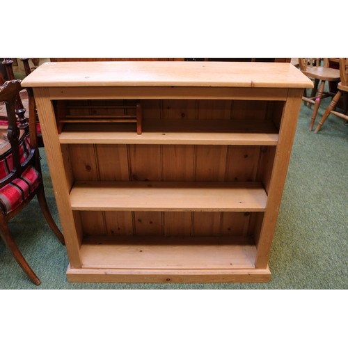 477 - Modern Pine Bookcase