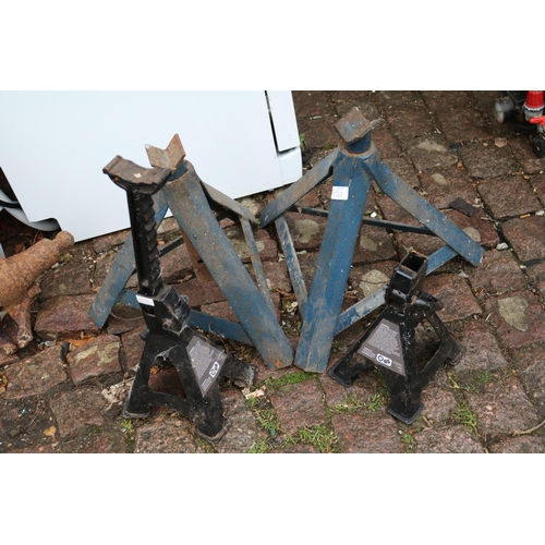 532 - 2 Pairs of Axle stands