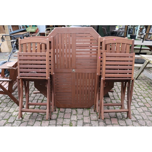 583 - Octagonal Wooden wooden slatted Garden table and a set of 4 folding chairs