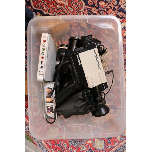 262 - Large collection of assorted Photographic items to include Yashica, Minolta, Sony etc