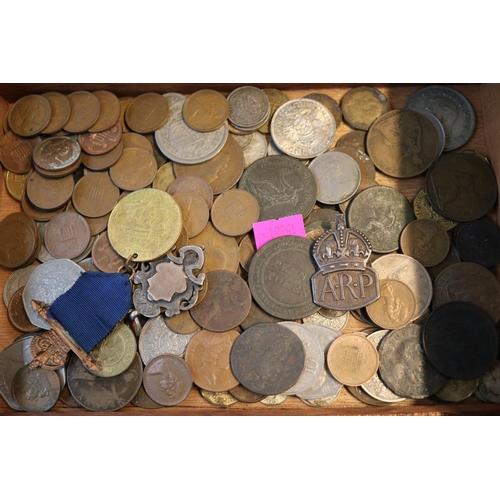 373 - Large collection of British and World Coins to include Bank Notes, ARP Badge, Medallion etc