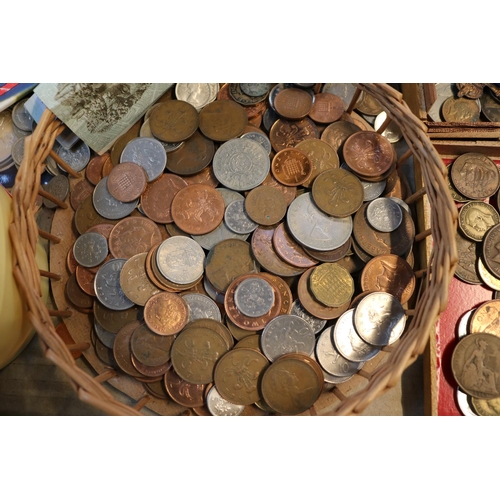 373 - Large collection of British and World Coins to include Bank Notes, ARP Badge, Medallion etc