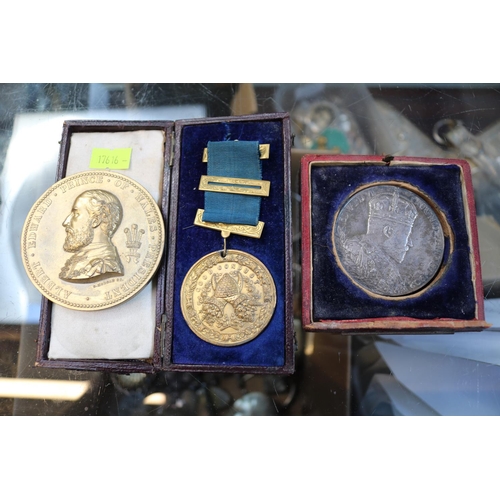 379 - Boxed Good Conduct Reward of Merit, Edward VII 1902 Silver Medallion and a Prince of Wales Internati... 