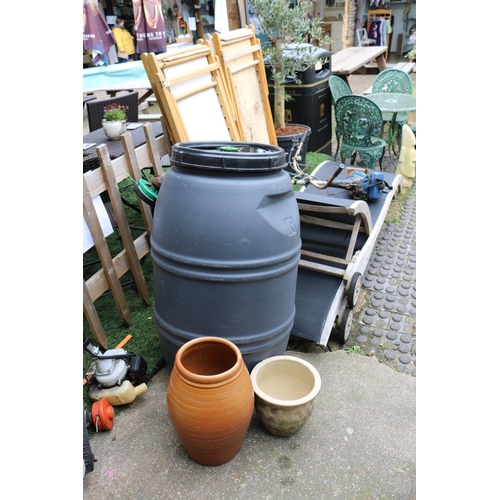 624 - Large Water Butt, Petrol Strimmer and 2 Garden Pots