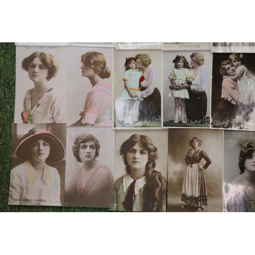 128 - Collection of 135 Theatrical Postcards to include Gladys Cooper