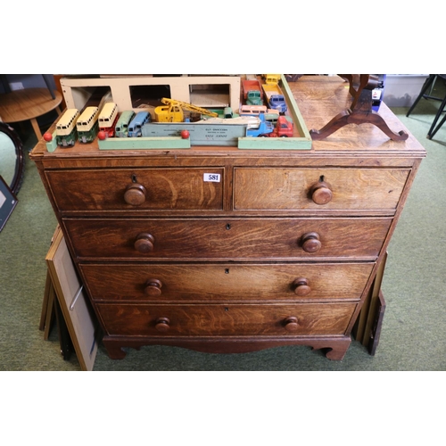 581 - Georgian Oak Chest of 2 over 3 drawers on bracket feet