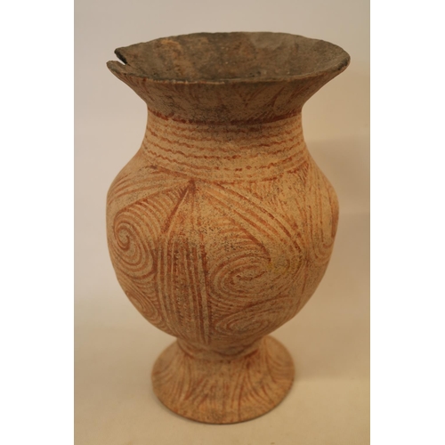 117 - Ban Chiang Thai Ceramic Middle Period 900 - 300 BC. Vase of Ovoid form with flared base with two ton... 