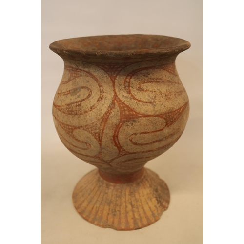 119 - Ban Chiang Thai Ceramic Middle Period 900 - 300 BC. Vase of Ovoid form with flared base with two ton... 