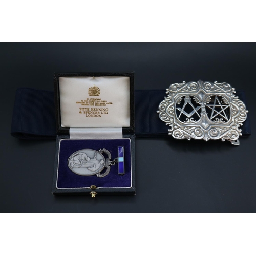 281 - Royal Masonic Hospital nurses belt buckle and nurses silver Jewel Badge with enamelled bar. Both mad... 