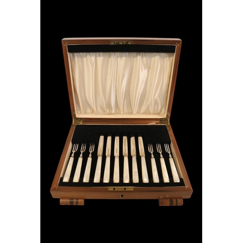 289 - Art Deco Silver bladed mother of pearl Cutlery set for 6 by James Dixon & Sons Sheffield 1936.