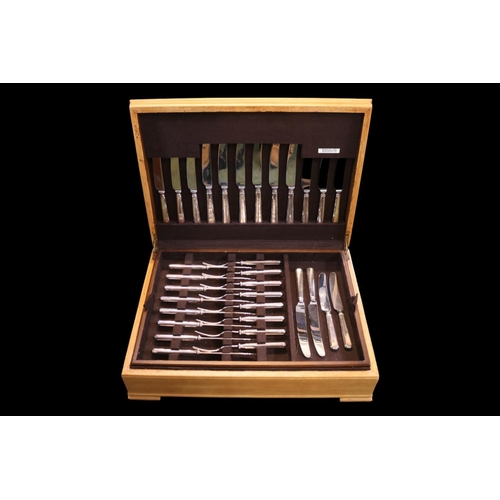 290 - Teak Cased Harrods Ltd of Knightsbridge Silver Plated Canteen of Cutlery