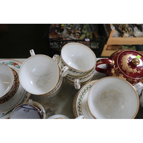 205 - Extensive collection of English Tea cups and saucers Teapots, Spode, H & R Daniel, New hall etc