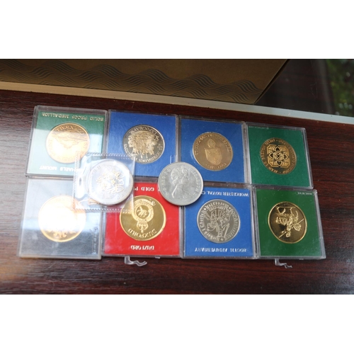 380 - Collection of assorted Commemorative Crowns and Coins