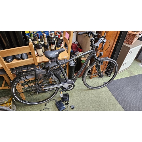 613 - Kalkhoff Tasman Impulse 8 HS 17Ah Step Thru Mens 50cm Electric cycle with Keys, charger and pamphlet... 