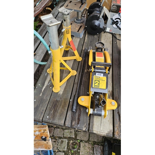 618 - 2 Tonne Hydraulic Jack and 2 Axle stands