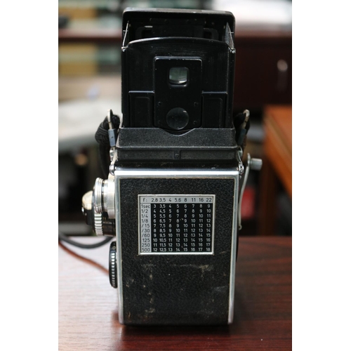 29 - Rolleiflex Frenke & Heidecke Made in Germany DBP 2.8F 2440242 DBGM with Carl Zeiss Nr 4091695