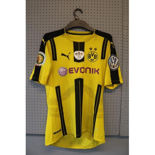 49 - MARCO REUS 2016 DFB-POKAL FINAL MATCH WORN #11 BORUSSIA DORTMUND JERSEY
The 2016 DFB-Pokal Final dec... 